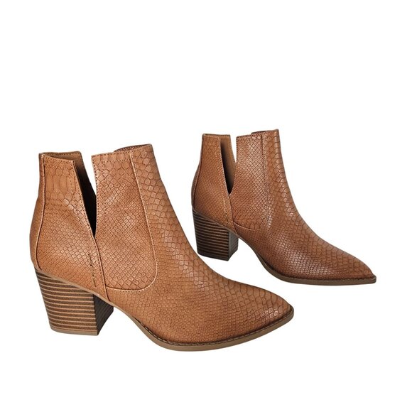 Womens Size 7 Tan Faux Leather Snake Print Ankle Boots Block Heel & Pointed Toe - Picture 3 of 11
